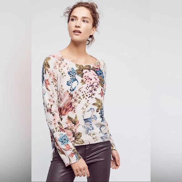 Anthropologie Tops - ANTHROPOLOGIE Angel of the North Floral Winter bouquet pullover. Size M